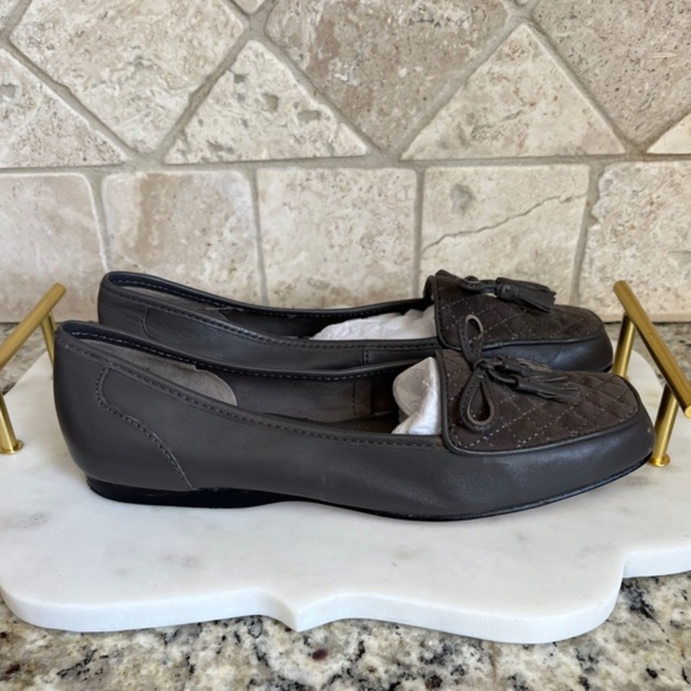 Array Lizzy Gray Leather Tassel Flats Loafers